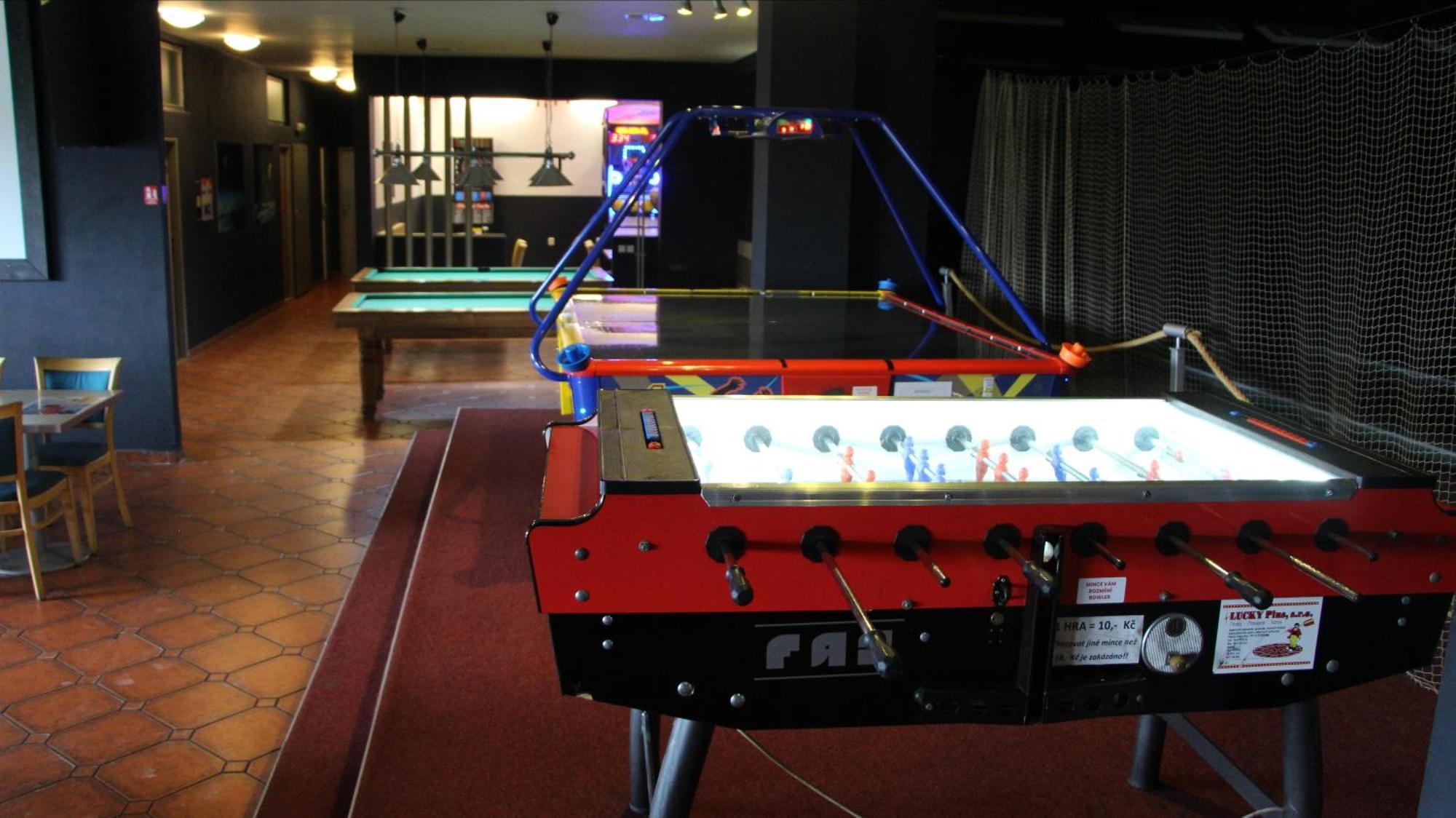 Penzion Raketa Bowling Opava Exterior foto