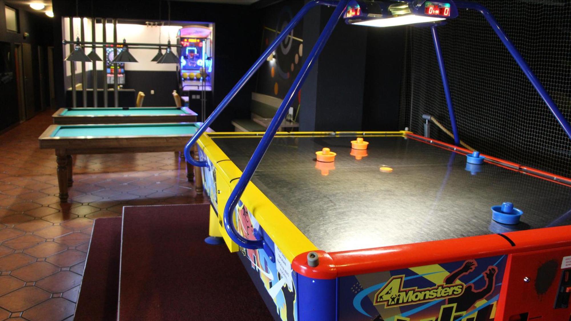 Penzion Raketa Bowling Opava Exterior foto